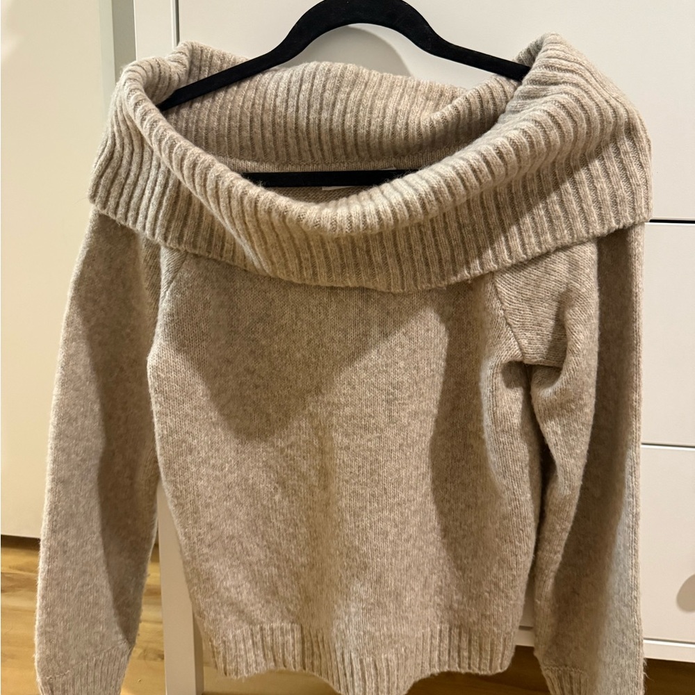 Abercrombie & Fitch Taupe Off Shoulder Sweater